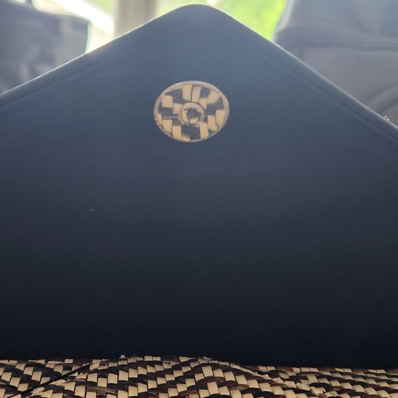 J.McLAUGHLIN Women's Woven Chevron Envelope Flap Crossbody Clutch Chain Bag NEW - Picture 2 of 13